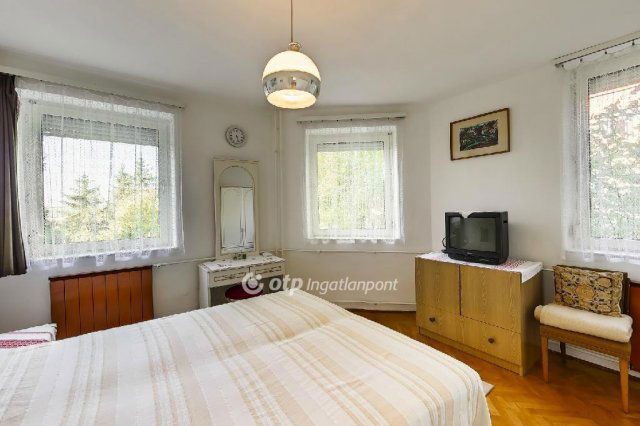 Eladó családi ház, Egerben 199 M Ft, 4+1 szobás