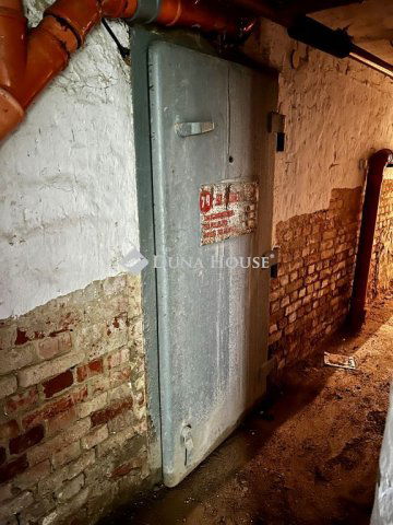 Eladó ipari ingatlan, Szombathelyen, Domonkos utcában 4.7 M Ft