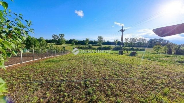 Eladó családi ház, Zsámbokon 45 M Ft, 3 szobás