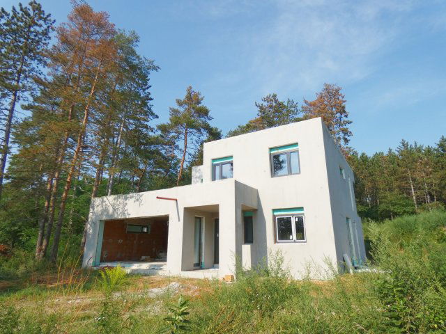 Eladó családi ház, Mogyoródon 249 M Ft, 5 szobás