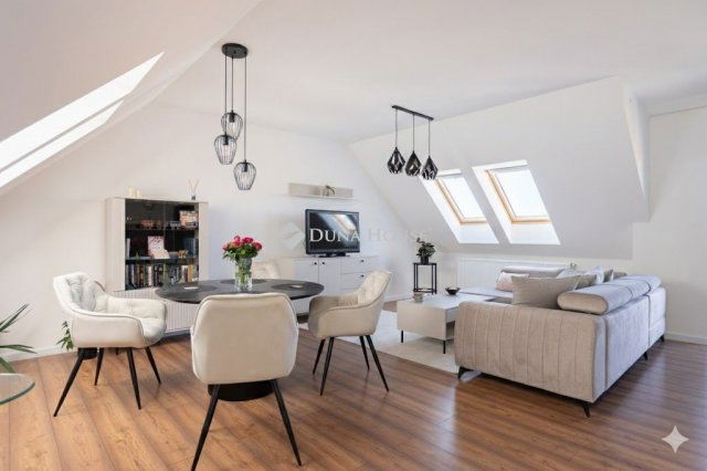 Eladó téglalakás, Budakeszin 139 M Ft, 3 szobás