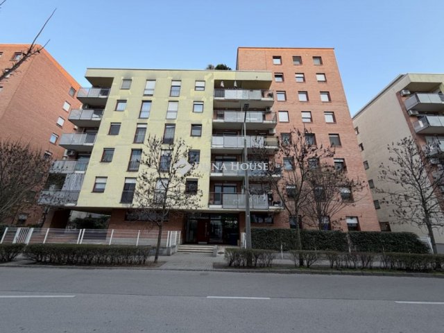 Eladó téglalakás, XIII. kerületben, Madarász Viktor utcában