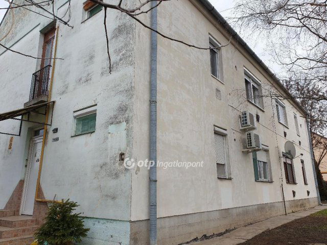 Eladó téglalakás, Mezőhegyesen 13.9 M Ft, 2+1 szobás