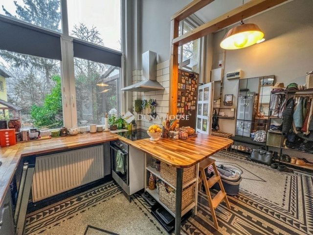 Eladó téglalakás, Budapesten, X. kerületben 86.9 M Ft, 3 szobás