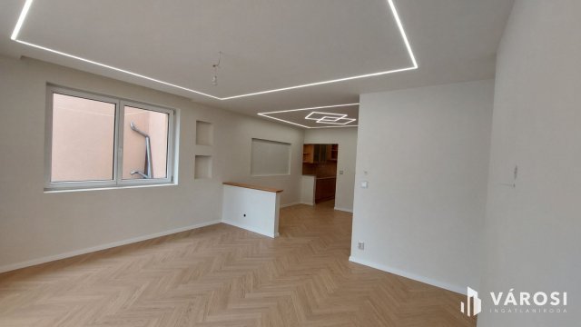 Eladó sorház, Debrecenben 119.9 M Ft, 3+1 szobás