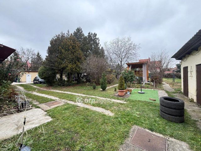 Eladó sorház, Budapesten, XVIII. kerületben 52 M Ft, 2+1 szobás