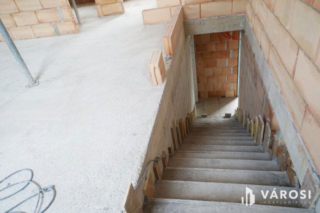 Eladó téglalakás, Budapesten, XVIII. kerületben 99.99 M Ft