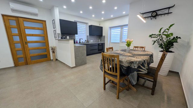 Eladó családi ház, Helvécián 79.9 M Ft, 3 szobás