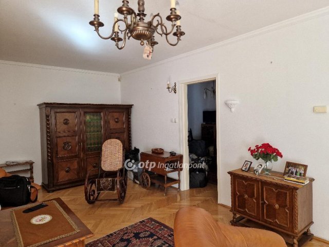 Eladó családi ház, Budapesten, II. kerületben 169 M Ft, 3 szobás