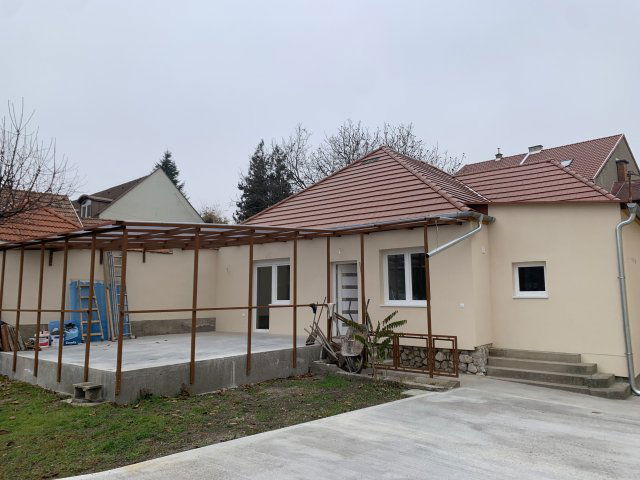 Eladó családi ház, Egerben 109 M Ft, 4 szobás