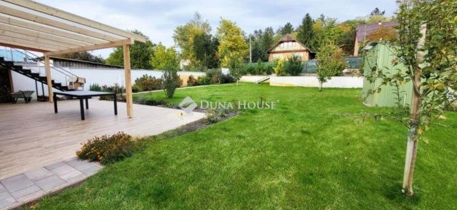 Eladó családi ház, Piliscsabán 149 M Ft, 6 szobás