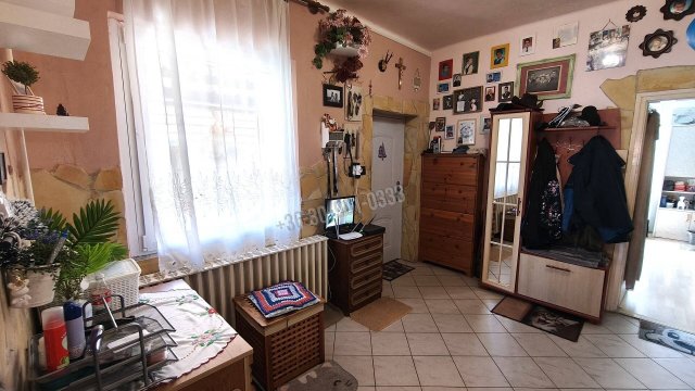 Eladó családi ház, Zagyvaszántón 61.9 M Ft, 4 szobás