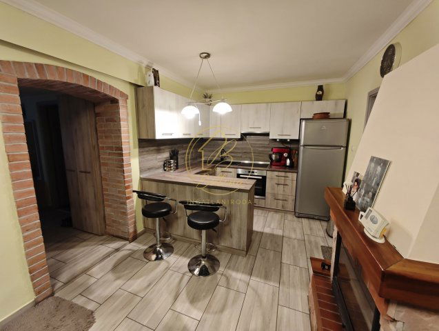 Eladó ikerház, Pécsett 84.9 M Ft, 3 szobás