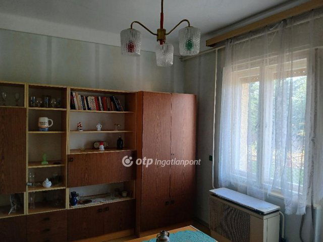 Eladó családi ház, Adácson 35 M Ft, 3 szobás