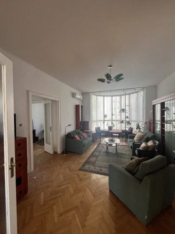 Kiadó téglalakás, albérlet, V. kerületben, Petőfi téren