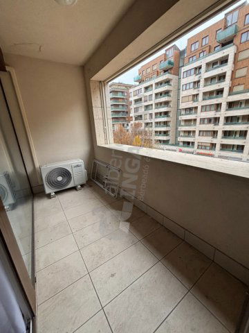 Kiadó téglalakás, albérlet, VIII. kerületben, Corvin sétányon