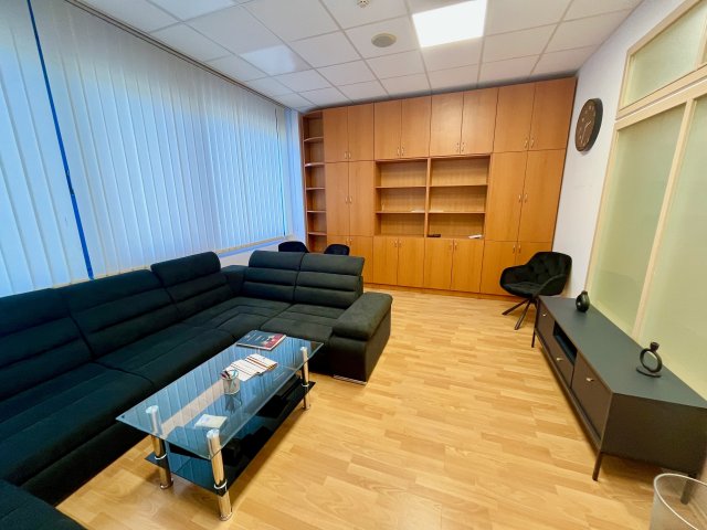 Kiadó iroda, Debrecenben 554 E Ft / hó, 4 szobás
