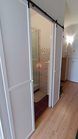 Kiadó panellakás, albérlet, Pécsett, Madách Imre utcában