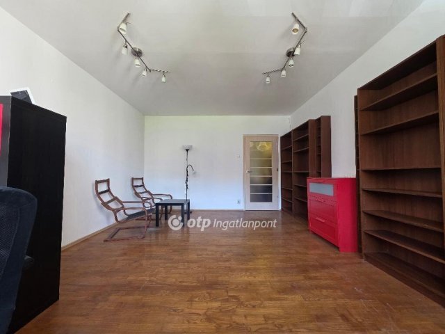 Eladó téglalakás, Budapesten, VIII. kerületben 80.6 M Ft