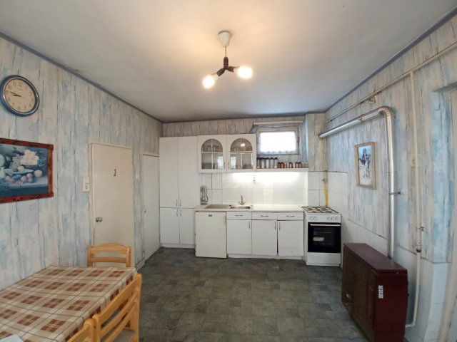 Eladó családi ház, Budapesten, XXI. kerületben, Ív utcában