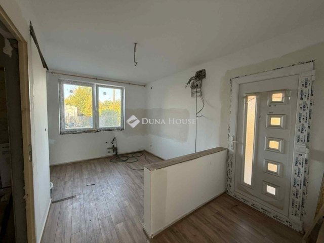 Eladó családi ház, Kecskeméten 49.9 M Ft, 3 szobás