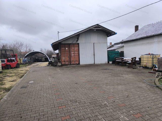 Eladó telek, Szolnokon 34.99 M Ft, 2 szobás / költözzbe.hu