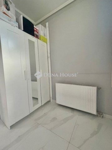 Eladó nyaraló, Üllőn 100 M Ft, 4 szobás / költözzbe.hu