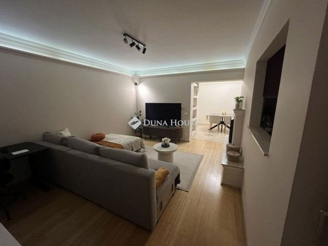 Eladó téglalakás, Szegeden 65.9 M Ft, 2 szobás