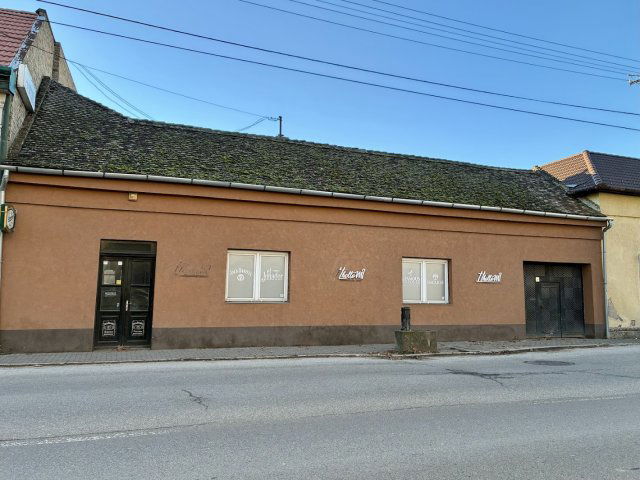 Eladó üzlethelyiség, Makón, Szegedi utcában 54.9 M Ft