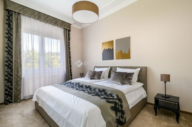 Eladó családi ház, Salgótarjánban 99 M Ft, 7 szobás