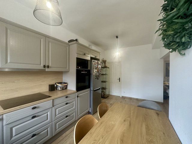 Eladó téglalakás, Keszthelyen 72.9 M Ft, 2+1 szobás