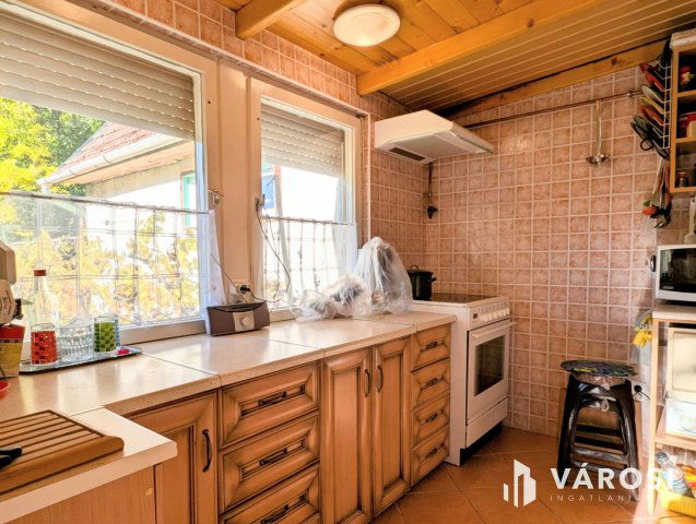 Eladó nyaraló, Dobozon 31.9 M Ft, 5 szobás / költözzbe.hu