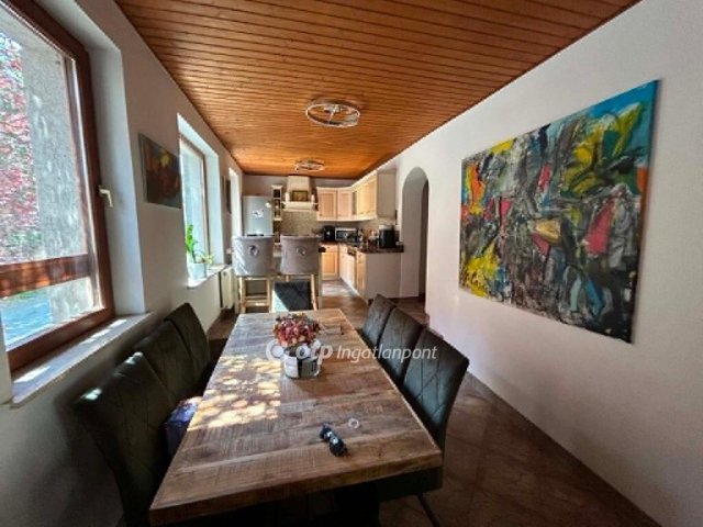 Eladó családi ház, Diósdon 199 M Ft, 4+2 szobás