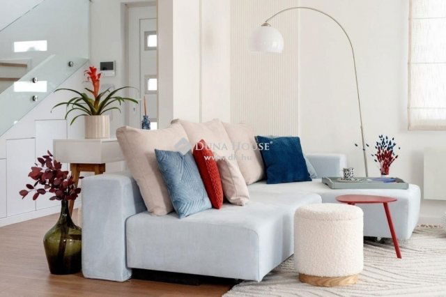 Eladó téglalakás, Budapesten, XVII. kerületben 139 M Ft