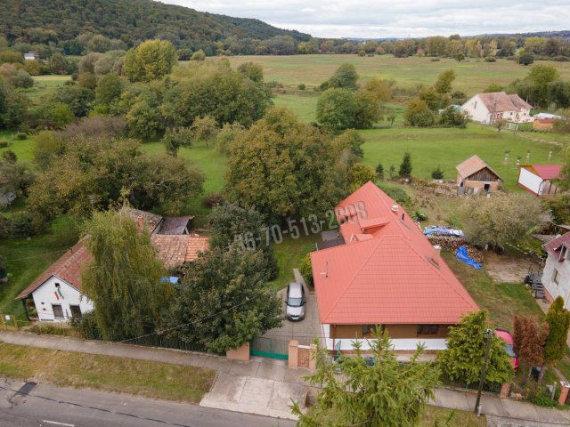 Eladó családi ház, Honton 66 M Ft, 5+1 szobás