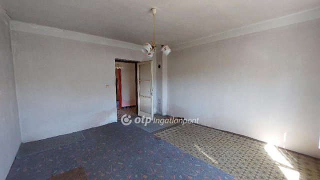 Eladó családi ház, Dévaványán 13 M Ft, 2 szobás