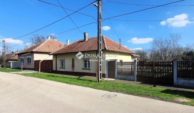 Eladó családi ház, Békéscsabán 18.4 M Ft, 3 szobás
