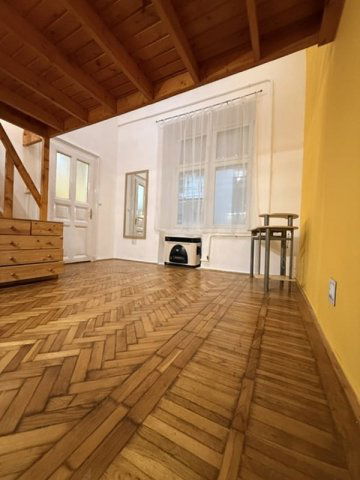 Eladó téglalakás, Budapesten, VII. kerületben 52 M Ft, 1 szobás