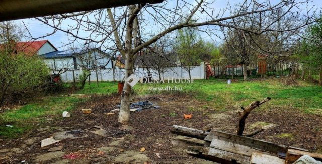 Eladó családi ház, Szegeden 69 M Ft, 2 szobás