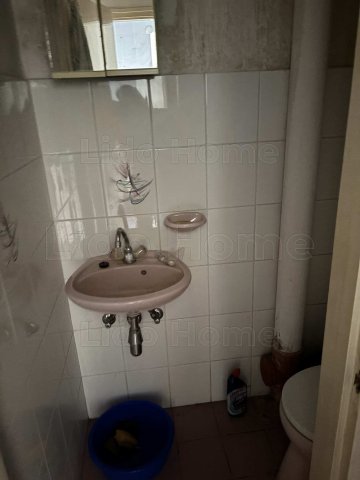 Kiadó üzlethelyiség, Győrött 100 E Ft / hó, 1+1 szobás