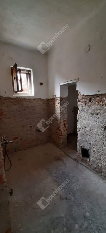 Eladó családi ház, Zalabaksán 18 M Ft, 4 szobás