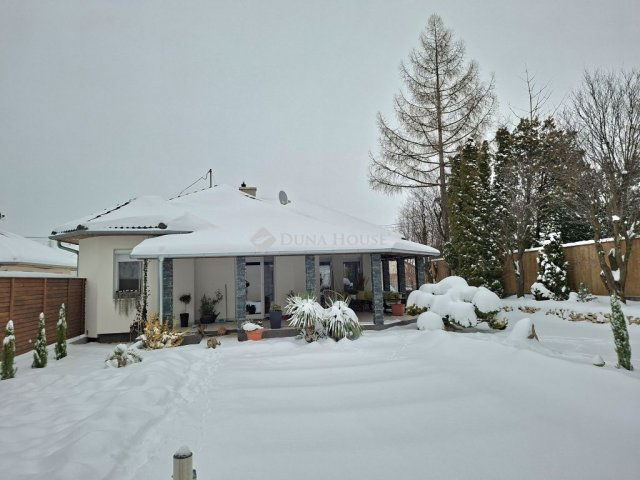 Eladó családi ház, Enyingen 99.9 M Ft, 5 szobás