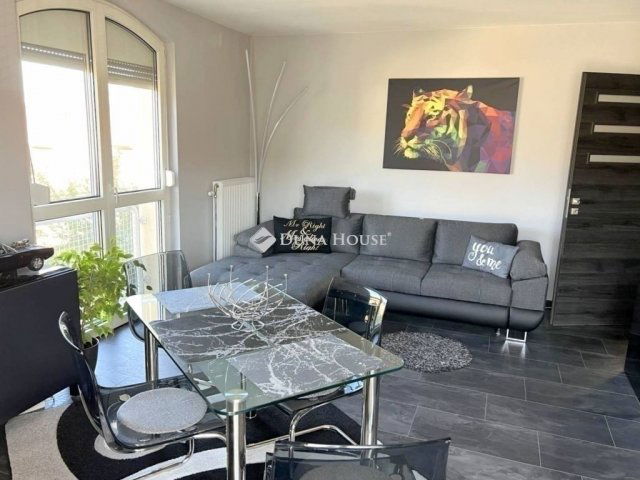 Eladó téglalakás, Budapesten, XVIII. kerületben 70.9 M Ft