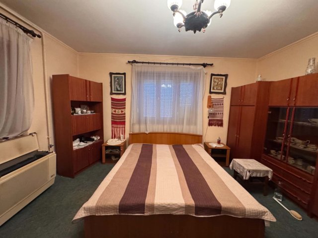 Eladó családi ház, Hosszúpályin 35 M Ft, 2 szobás