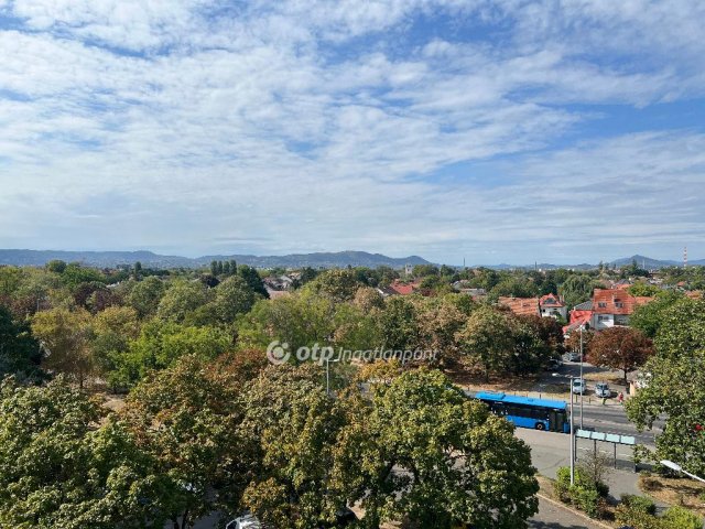 Eladó panellakás, Budapesten, XV. kerületben 58 M Ft, 2 szobás