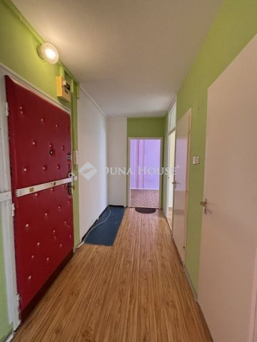 Eladó panellakás, Kecskeméten 43.5 M Ft, 2 szobás