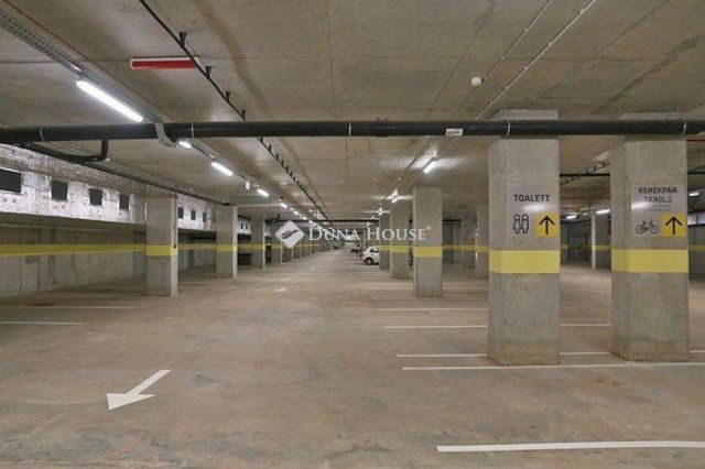 Eladó garázs, Budapesten, VI. kerületben 9.99 M Ft