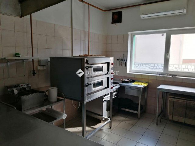 Eladó üzlethelyiség, Gávavencsellőn 95 M Ft