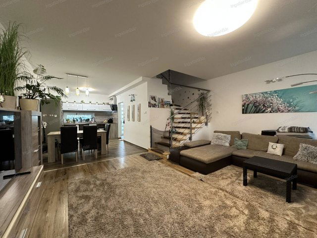 Eladó téglalakás, Miskolcon 95 M Ft, 4 szobás