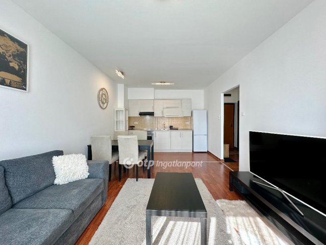 Kiadó téglalakás, albérlet, Budapesten, XIV. kerületben